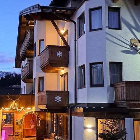 Villa Zwei Hirsche Seefeld in Tirol Exterior foto