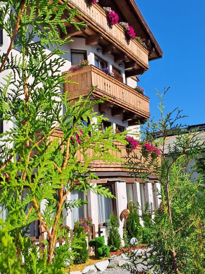 Villa Zwei Hirsche Seefeld in Tirol Exterior foto