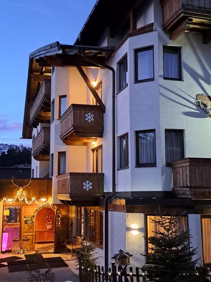 Villa Zwei Hirsche Seefeld in Tirol Exterior foto